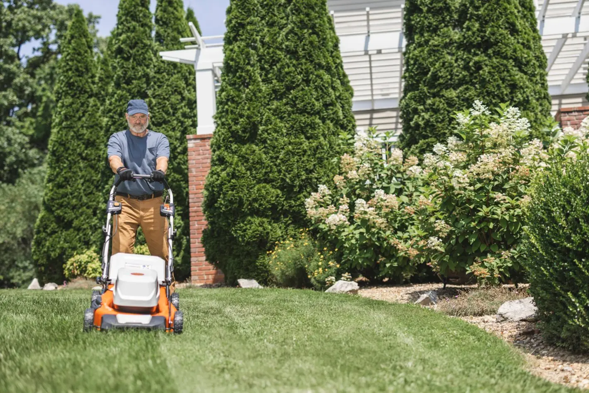 STIHL RMA 353 V Self Propelled Battery Lawn Mower APSystem Skin Only