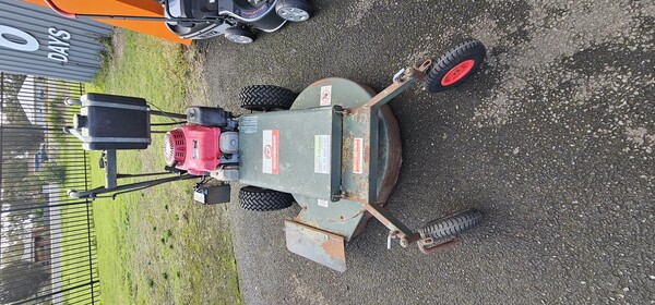 Deutscher H660 Self Propelled walk behind mower